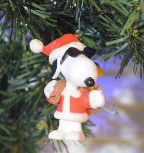 90s Christmas Ornament: Snoopy by Hallmark, 1998 | 80sretroplace.com